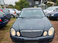 Gebraucht Mercedes E220 150 PS (110 kW) 2004 Blau Limousine