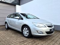 Gebraucht Opel Astra Selection 110 PS (80 kW) 2011 Silber Kombi