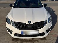 Gebraucht Skoda Octavia RS 184 PS (135 kW) 2018 Weiß Kombi