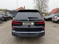 Neu BMW X7 M Sport 352 PS (258 kW) 2025 Schwarz SUV