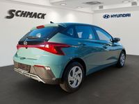 Gebraucht Hyundai i20 Select 79 PS (58 kW) 2024 Grün Limousine