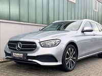 Gebraucht Mercedes E300 194 PS (142 kW) 2022 Silber Limousine