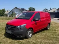 Gebraucht Mercedes Vito 114 PS (83 kW) 2016 Rot Van