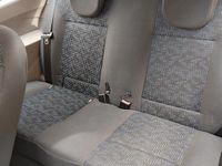 Second-hand Renault Twingo 75 CP (55 kW) 2009 Roșu Hatchback