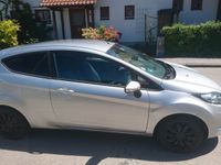 Gebraucht Ford Fiesta Trend 82 PS (60 kW) 2009 Silber Kleinwagen