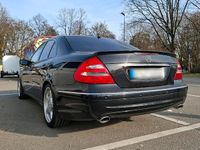 Gebraucht Mercedes E320 Avantgarde 224 PS (164 kW) 2002 Schwarz Limousine