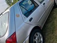 Gebraucht Ford Fiesta 55 PS (40 kW) 2001 Silber Kleinwagen