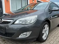 Gebraucht Opel Astra 120 PS (88 kW) 2012 Grau Kombi