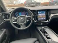 Gebraucht Volvo V60 145 PS (106 kW) 2025 Kombi