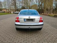 Gebraucht VW Passat 130 PS (95 kW) 2002 Silber Limousine