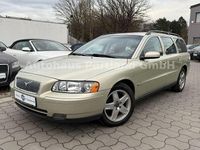 Gebraucht Volvo V70 Kinetic 185 PS (136 kW) 2005 Gold Kombi