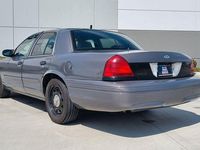 Gebraucht Ford Crown Victoria 250 PS (183 kW) 2009 Grau Limousine