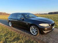 Gebraucht BMW 530 258 PS (189 kW) 2011 Kombi