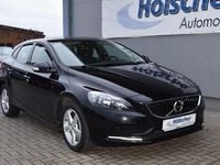 Gebraucht Volvo V40 Momentum 122 PS (89 kW) 2018 Schwarz Limousine