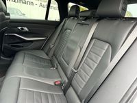 gebraucht BMW 318 d Touring Aut. M Sport LASER LEDER PANO E-SITZ