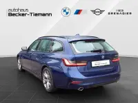 Gebraucht BMW 320e Sport Line 204 PS (150 kW) 2022 Phytonicblau Kombi