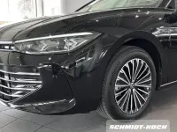 Gebraucht VW Passat Elegance 150 PS (110 kW) 2026 Grenadillschwarz (schwarz) Kombi