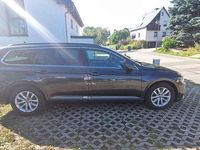 Gebraucht VW Passat 150 PS (110 kW) 2021 Grau Kombi