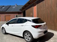 Gebraucht Opel Astra Active 110 PS (80 kW) 2017 Weiß Limousine