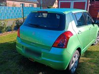 Gebraucht Suzuki Swift 92 PS (67 kW) 2009 Grün Kleinwagen