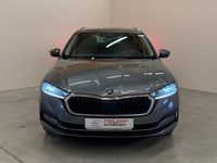 Gebraucht Skoda Octavia 150 PS (110 kW) 2023 Grau Kombi