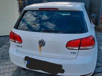 Gebraucht VW Golf VII 105 PS (77 kW) 2012 Weiß Kleinwagen