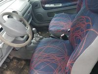 Second-hand Renault Twingo 58 CP (42 kW) 2003 Gri Hatchback
