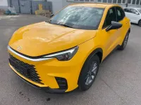 Gebraucht Lexus LBX 136 PS (100 kW) 2025 Gelb SUV