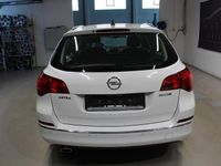 Gebraucht Opel Astra 165 PS (121 kW) 2015 Weiß Limousine