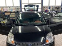 Gebraucht Ford Fiesta 80 PS (58 kW) 2008 Schwarz Kleinwagen