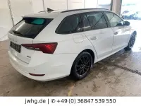 Gebraucht Skoda Octavia Ambition 150 PS (110 kW) 2023 Weiß Kombi