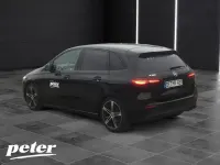 Gebraucht Mercedes B180 Progressive 136 PS (100 kW) 2025 Unilack nachtschwarz Kleinwagen
