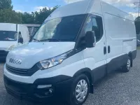 Gebraucht Iveco Daily 205 PS (150 kW) 2018 Weiß Van / Kleinbus