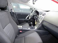 Gebraucht Toyota Avensis Edition 147 PS (108 kW) 2014 Silber metallic Kombi