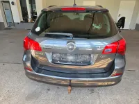 Gebraucht Opel Astra 115 PS (84 kW) 2011 Grau Kombi