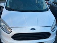 Gebraucht Ford Tourneo Courier Titanium 101 PS (74 kW) 2015 Weiß Van / Kleinbus