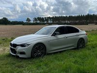 gebraucht BMW 330 d xDrive Sport Line Automatic Sport Line