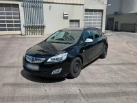Gebraucht Opel Astra 101 PS (74 kW) 2011 Schwarz Limousine