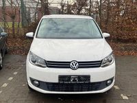 Gebraucht VW Touran Trendline 105 PS (77 kW) 2012 Weiß Van / Kleinbus
