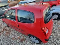 Second-hand Renault Twingo 58 CP (42 kW) 2008 Roșu Hatchback