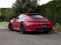 Gebraucht Porsche 992 394 PS (289 kW) 2024 Rot Coupé