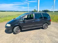 Gebraucht VW Sharan 131 PS (96 kW) 2004 Schwarz Van / Kleinbus