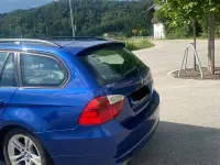 Gebraucht BMW 320 177 PS (130 kW) 2007 Blau Kombi