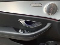 Gebraucht Mercedes E400 Avantgarde 330 PS (242 kW) 2022 Schwarz Kombi