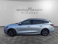 Gebraucht Ford Focus ST-Line 155 PS (114 kW) 2024 Silber Kombi