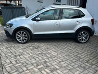 Gebraucht VW Polo Cross 90 PS (66 kW) 2016 Silber Kleinwagen