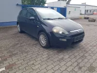 Gebraucht Fiat Punto 69 PS (50 kW) 2011 Colore esterno (nero Kleinwagen