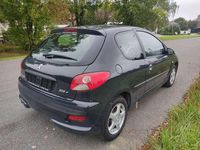 Gebraucht Peugeot 206 Basis 73 PS (53 kW) 2011 Gris hurricane Kleinwagen