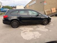 Gebraucht Opel Astra Edition 165 PS (121 kW) 2011 Schwarz Kombi