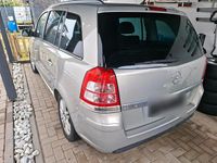 Gebraucht Opel Zafira 125 PS (91 kW) 2011 Andere farben Van / Kleinbus